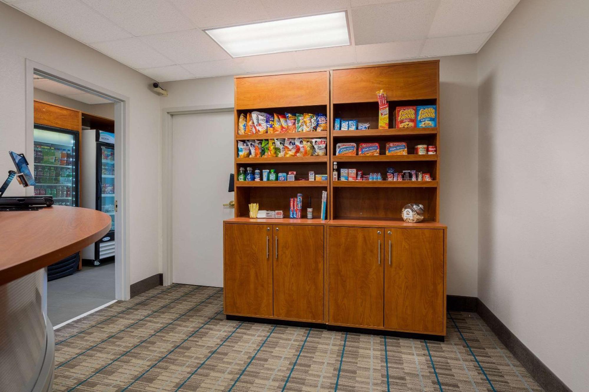 Mainstay Suites Wilmington - University Area Экстерьер фото