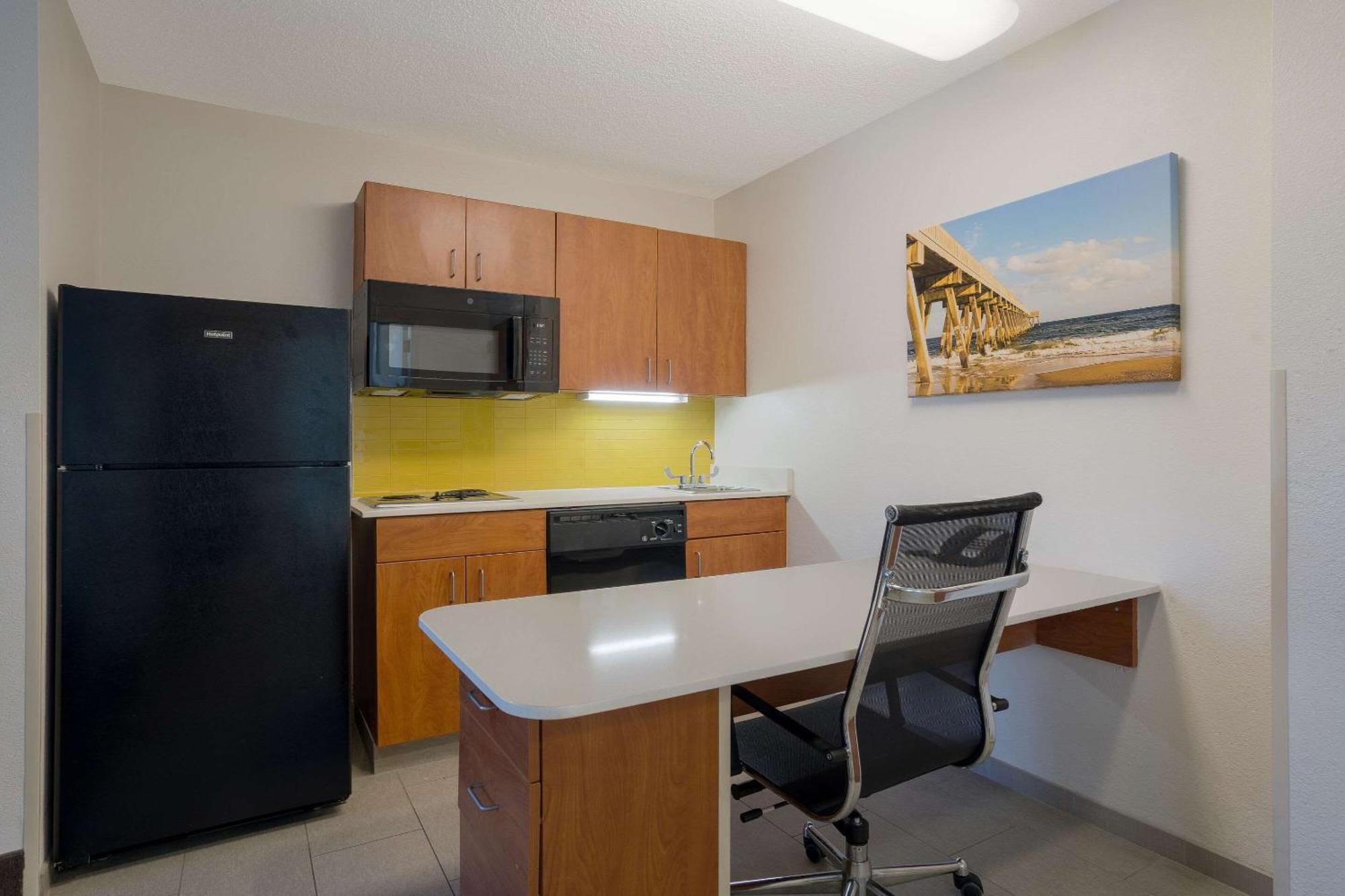 Mainstay Suites Wilmington - University Area Экстерьер фото
