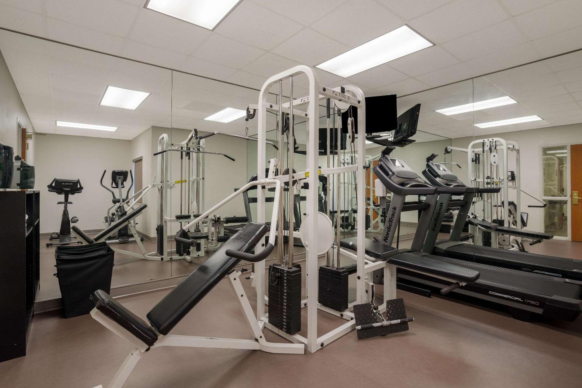 Mainstay Suites Wilmington - University Area Экстерьер фото