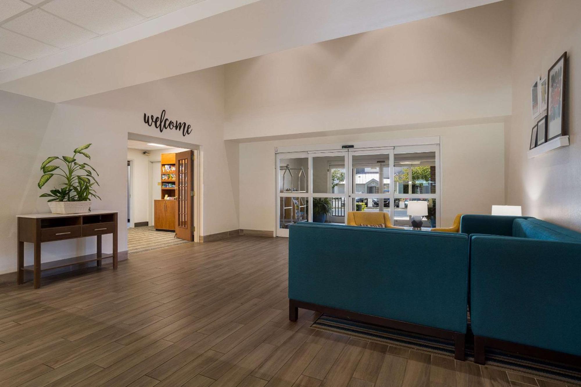 Mainstay Suites Wilmington - University Area Экстерьер фото