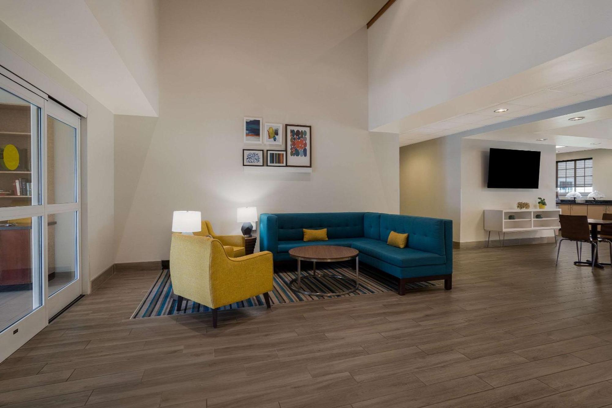 Mainstay Suites Wilmington - University Area Экстерьер фото