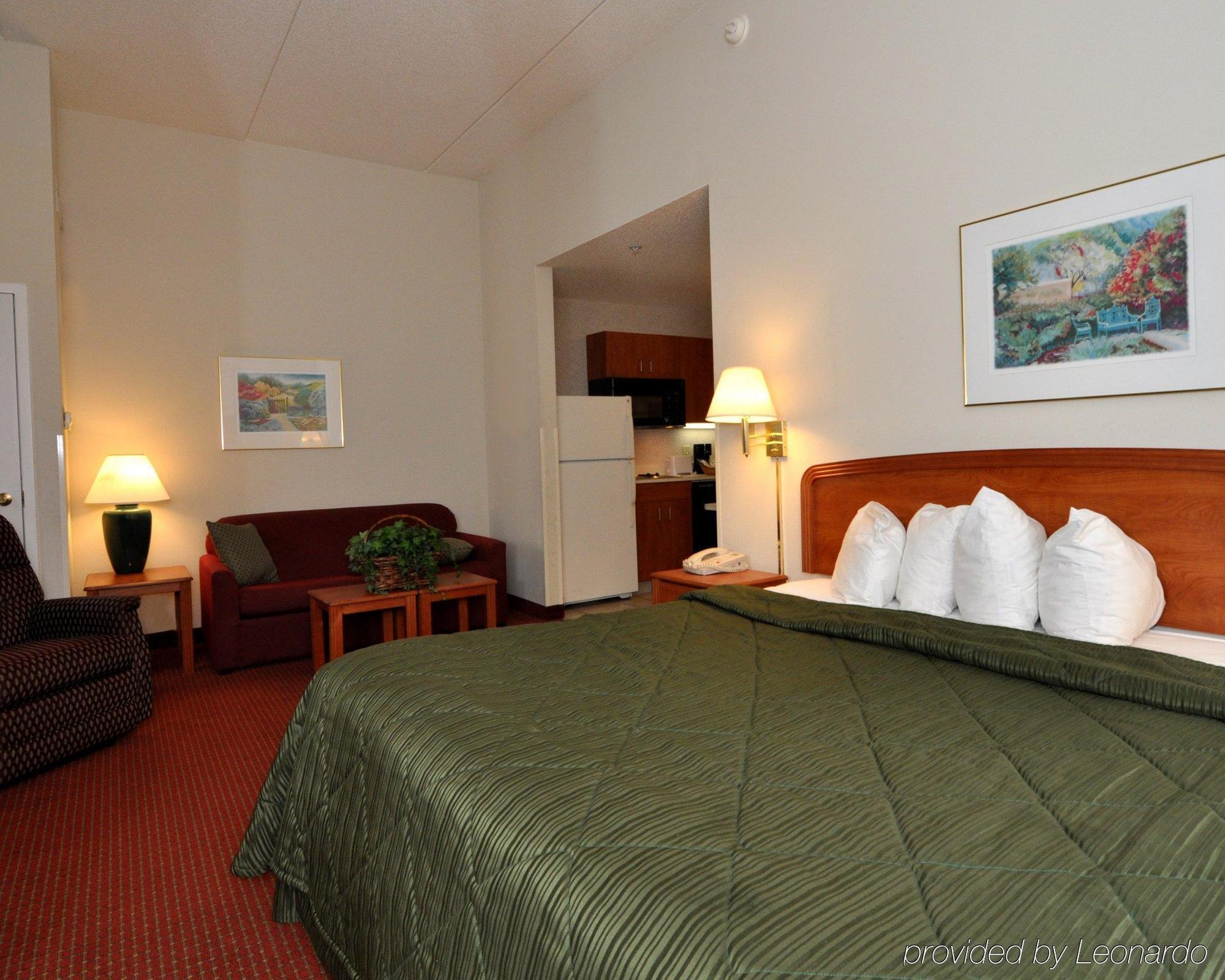 Mainstay Suites Wilmington - University Area Экстерьер фото