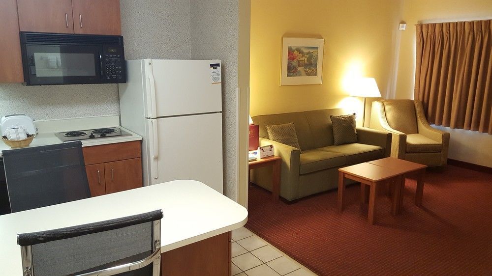 Mainstay Suites Wilmington - University Area Экстерьер фото