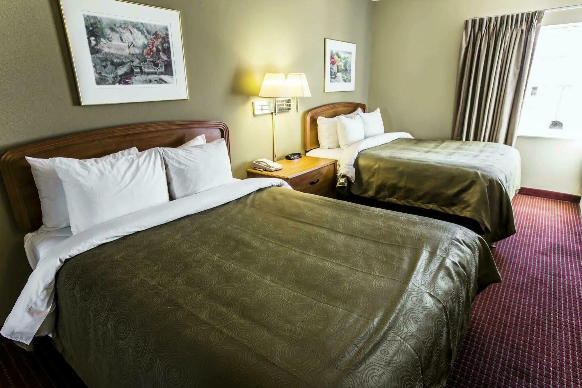 Mainstay Suites Wilmington - University Area Экстерьер фото